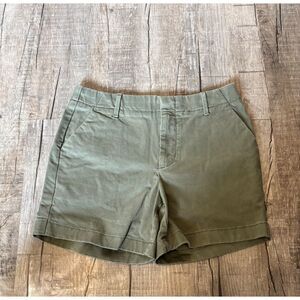 Banana‎ Republic Women’s Olive Green Shorts Size 0 Casual Chino Style Summer